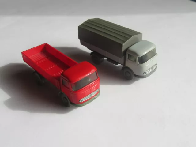 Wiking 1:87 2x Mercedes MB 321 Pritschen-Lkw mit/ohne Plane