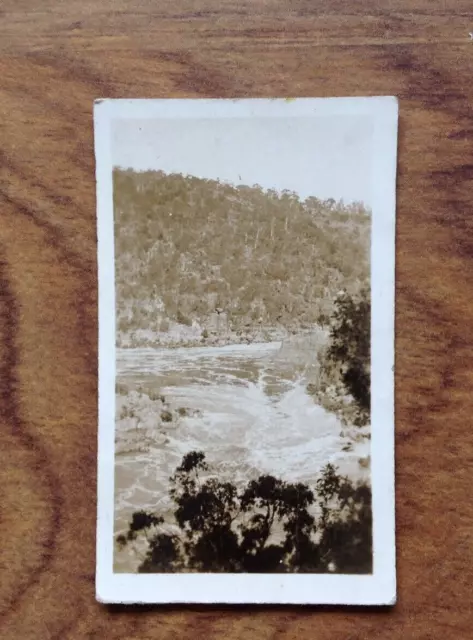 Tobacco Card, Cavanders , PEEPS INTO MANY LANDS, The Gorge , Launceston,Tasmania