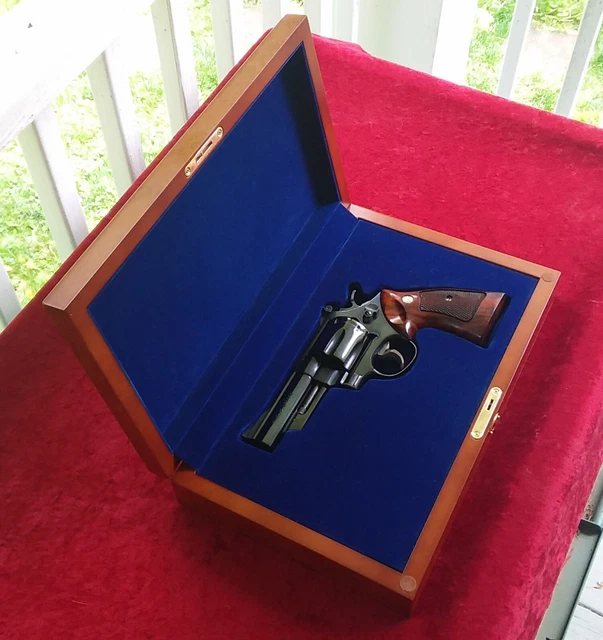SMITH & WESSON S&W Revolver or Pistol Presentation Case Wood Box Made