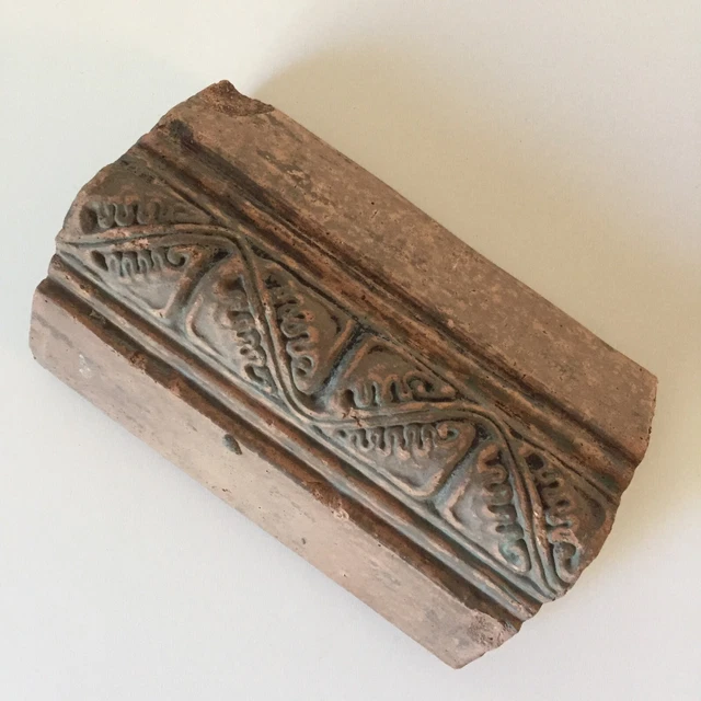 Antique Batchelder Bullnose Tile No. 136 Leaf Motif 6 x 3 x 3 Neutral/Verdigris