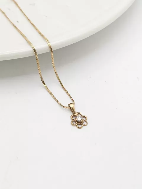 14K Yellow Gold Flower Diamond Pendant Necklace Serpentine Chain 18"