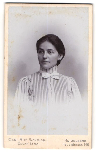Fotografie Oscar Lang, Heidelberg, Hauptstr. 146, Junge Dame in modischer Kleid