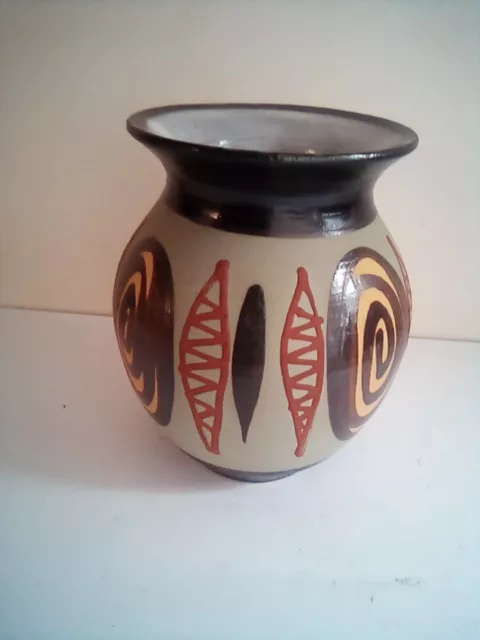 PRIDDOE'S PAIGNTON/DEVON STUDIO ART POTTERY VASE 9.5 cm