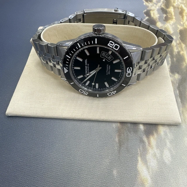 RAYMOND WEIL FREELANCER Black Unidirectional Bezel Wristwatch for Men