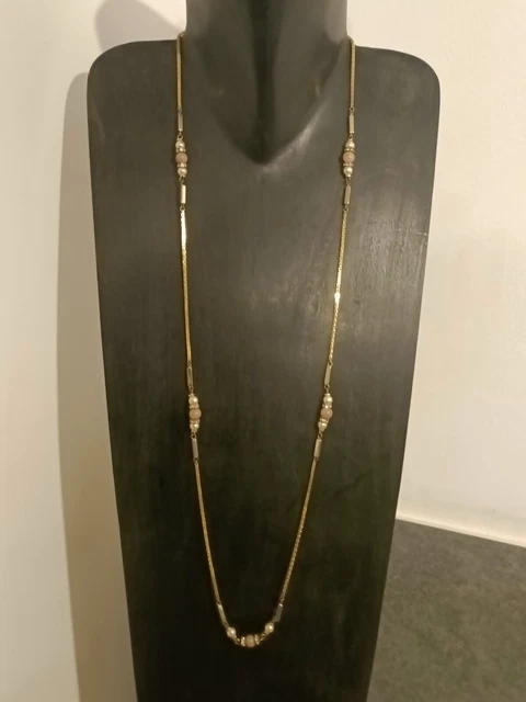 Collier Ancien En Plastique Résine Dur (NON Bakelite) - Bijou Vintage