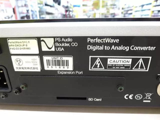 PS Audio Digital To Analog PERFECTWAVE DAC MKⅡUSED 3