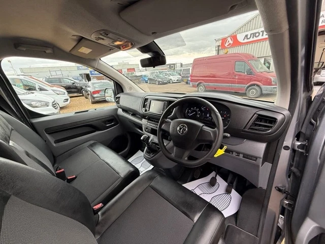 2020 20 VAUXHALL Vivaro 1.5 Turbo D 2900 Dynamic Panel Van 6Dr Diesel ...