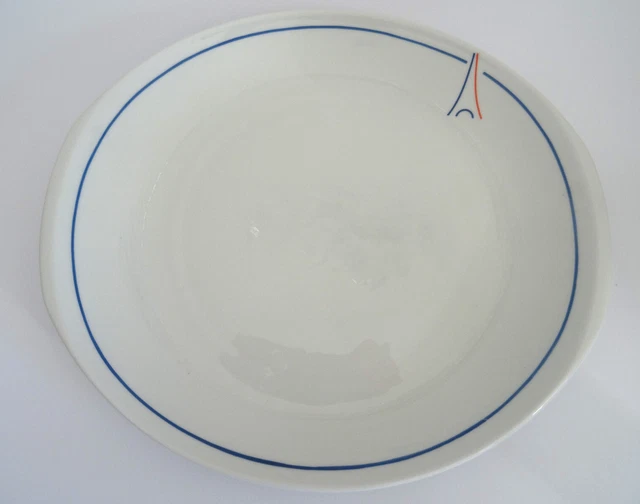 SARREGUEMINES - Plat à tarte blanc - Tour Eiffel - RARE - Très bon état