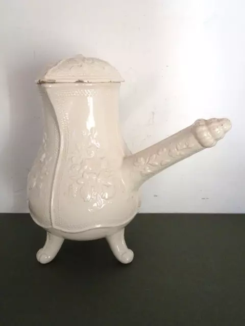 Chocolatière en faience de St Clément ou Pont-aux-choux .XVIII°.(vase,plat.(2).