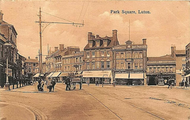 Postcard Luton - Park Square - Animated Scene - Shops -  - Circa 1915