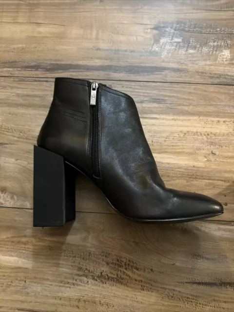 Halston Heritage Leather shoes ladies 10M