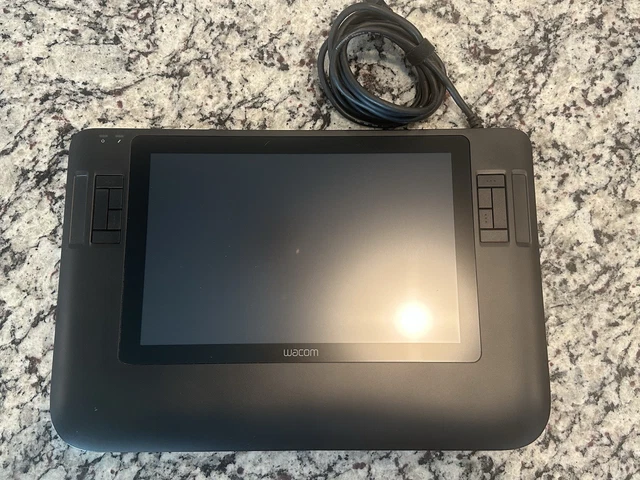 Wacom Cintiq 12WX : une tablette écran abordable et portable - Les Numériques