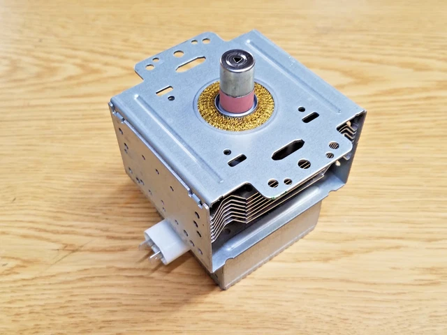Four Micro-Ondes Jouet Enfant - Sons Et Lumières, Alimentaires Inclus, 27x15.5x16cm, Piles Fournies