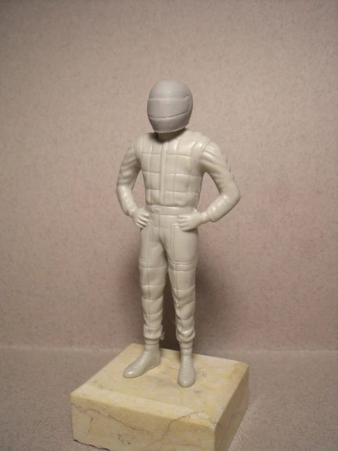Figurine Fernando Alonso F1 2006 Assis, 1/18, Résine Non Peinte, Hot Wheels Vroom Minichamps