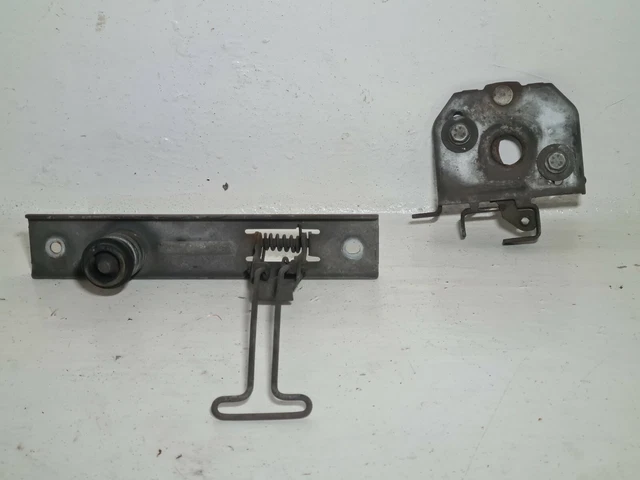 Système Attache Capot Moteur Peugeot 106 3 Portes 1992 - Pièce D'origine