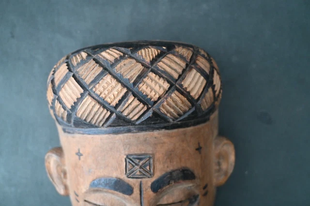 Genuine wooden mask from the Lwena, Angola 2