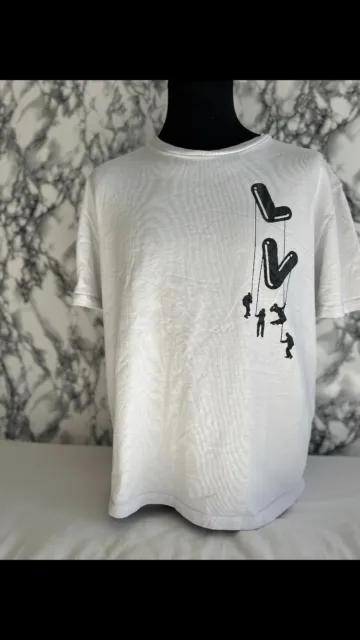 Louis Vuitton T-Shirts for MEN #999935902 