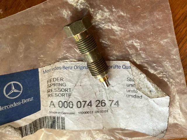 thumbnail image 2 of 5-Pack Fuel Injector Nozzle Set For Mercedes OM617 Diesel – W123, W126, 190D, 300SD 2 of 2