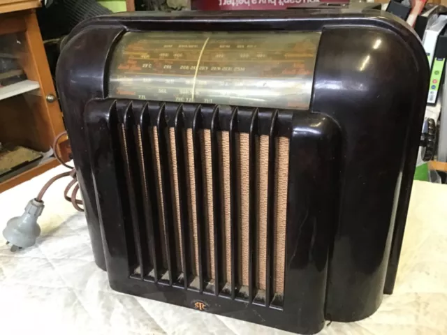 Vintage STC 105C Bakelite  jelly mould  valve/ tube radio
