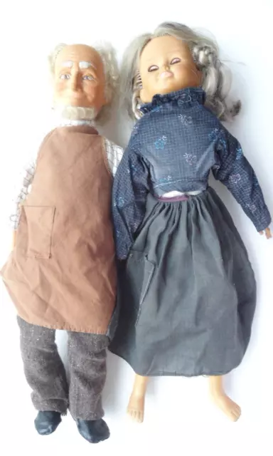 2 alte Puppen Großvater und Großmutter, Gr. 47 und 48 cm