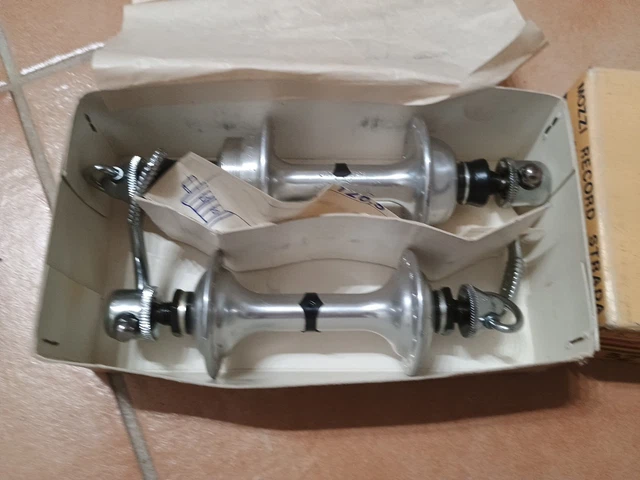 Moyeux campagnolo d'occasion - Équipements vélos Moyeux campagnolo d'occasion - Équipements vélos