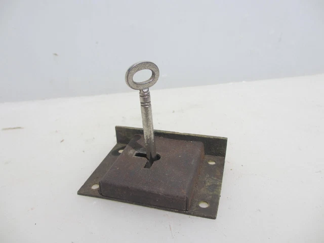 Vintage Cabinet Lever Lock Catch Cupboard Chest Drawer Bolt Iron Key Old