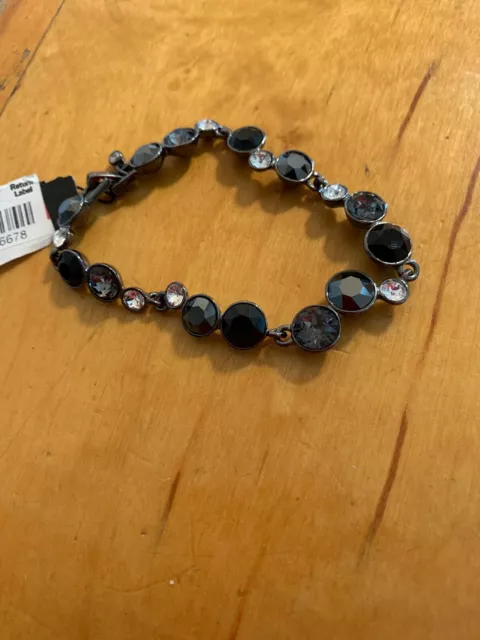 $68  Givenchy  Light Hematite Tone Jet Crystal Flex Bracelet  T46