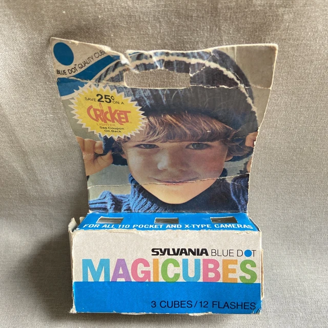 NOS Vintage Sylvania Magicubes Magic Cubes ,3 Cubes / 12 Flashes Blue Dot camera