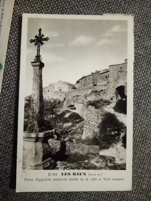Cpa Les Baux Porte Ayguiere Ancienne Entrée De La Ville