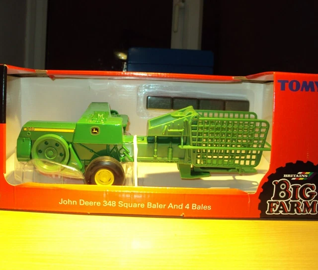 Quadratische Geburtstagskarte Traktor – 14,85 X 14,85 Cm, 350g/m² Leinenkarton