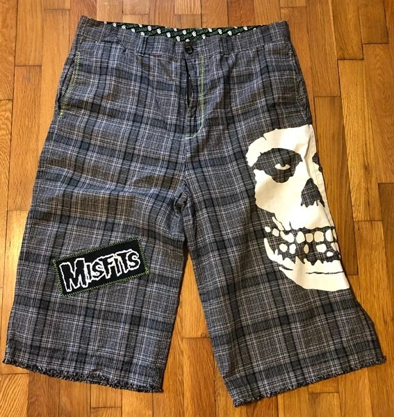 MENS Vintage DRAGONFLY MISFITS LONG SHORTS SIZE 38 PUNK ROCK MUSIC