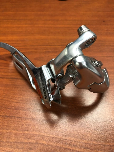 Shimano 105 FD-5504 Triple 9-Speed Front Derailleur 31.8 mm Shimano 105 FD-5504 Triple 9-Speed Front Derailleur 31.8 mm