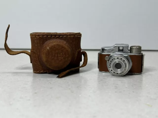 Vintage Charmy Subminiature Spy Camera Brown w/Case