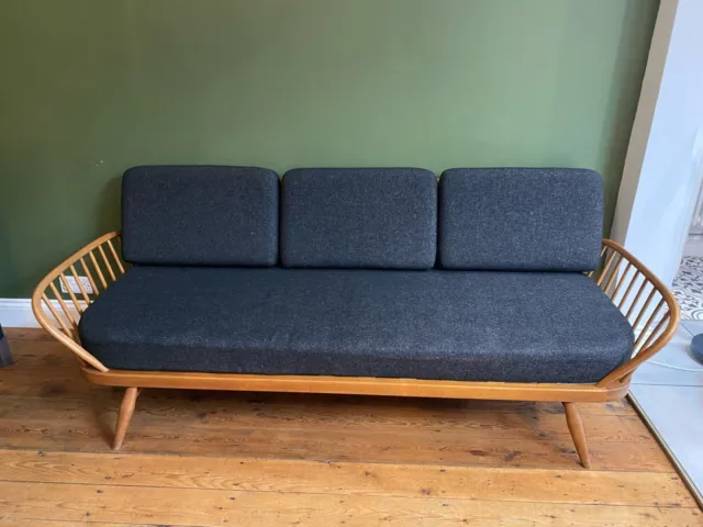 Vintage Ercol Daybed - new cushions and covers included