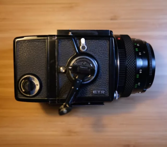 Zenza Bronica ETR w/ Zenzanon 75mm F/ 2 film back film holders