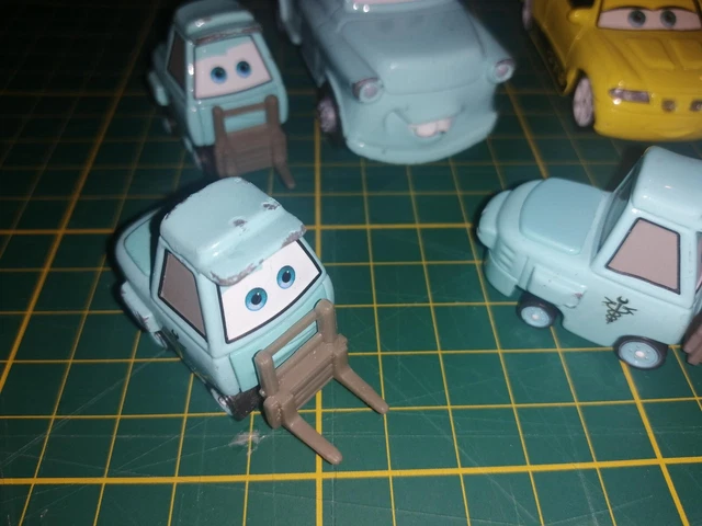 lot de  voitures cars disney pixar metal  d occasion 2