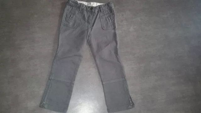 Pantalon court pantacourt avec zip en bas 8 ans CYRILLUS vert gris comme neuf