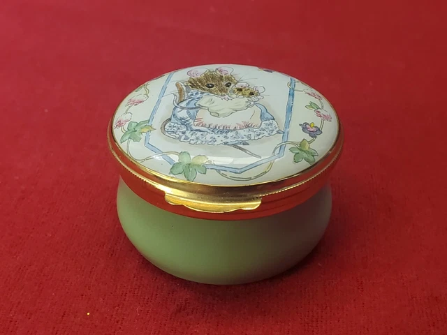 Crummles Exclusive Royal Doulton Beatrix Potter Hunca Munca Enamel Box