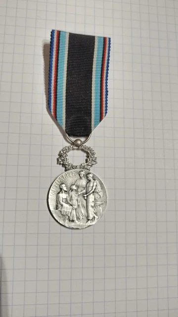 ASSURANCES Médaille, Secours mutuels de Saint Romain fme_884639 Médailles