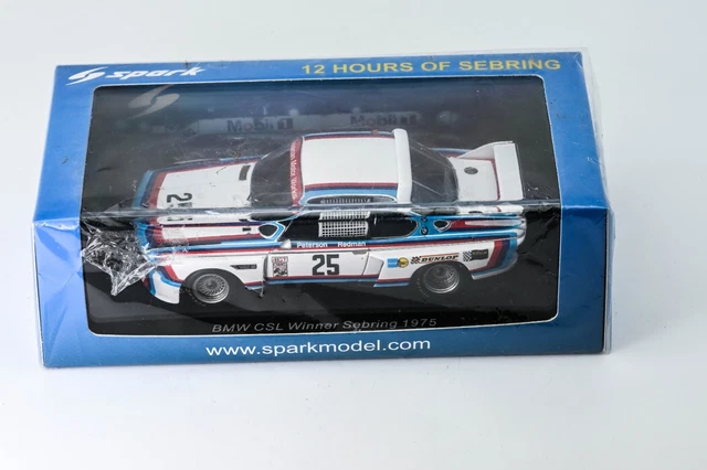 Miniature Spark 1/18 BMW 3.0 CSL #50 Le Mans 1973 - Pilotes Amon/Stuck, Avec Vitrine, Réf 18S858