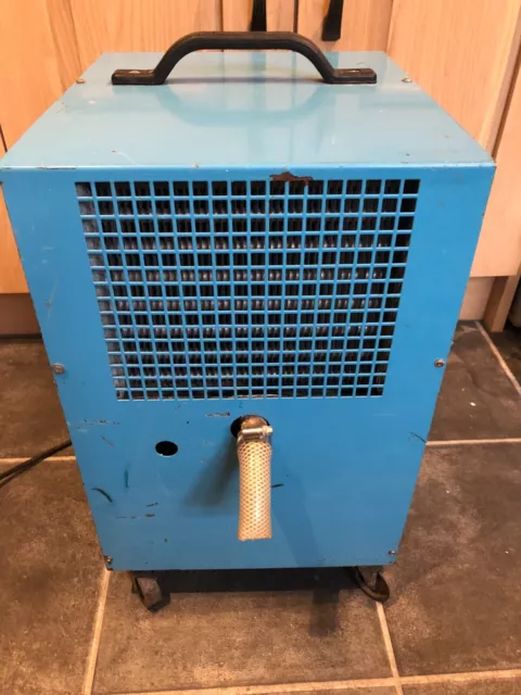 **Bargain** Broughton Cr40 40L/Pd Heavy Duty Industrial/Commercial Dehumidifier 2