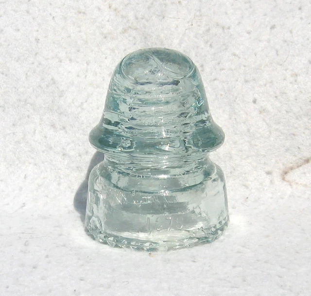 Ice Green Hue Cd 162 1678 With Sdp Glass Insulator.