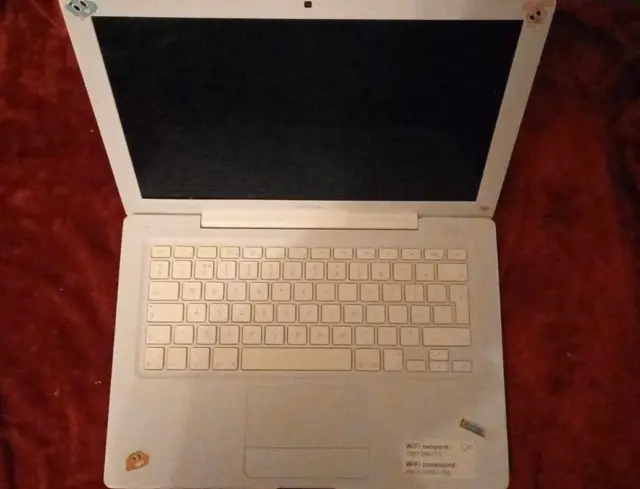 Apple MacBook A1181 13" computer portatile - ricambio/riparazioni