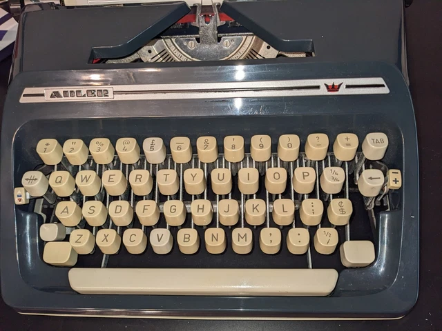 Adler Gabriele 35 Portable Mechanical Typewriter - Vintage 1970's