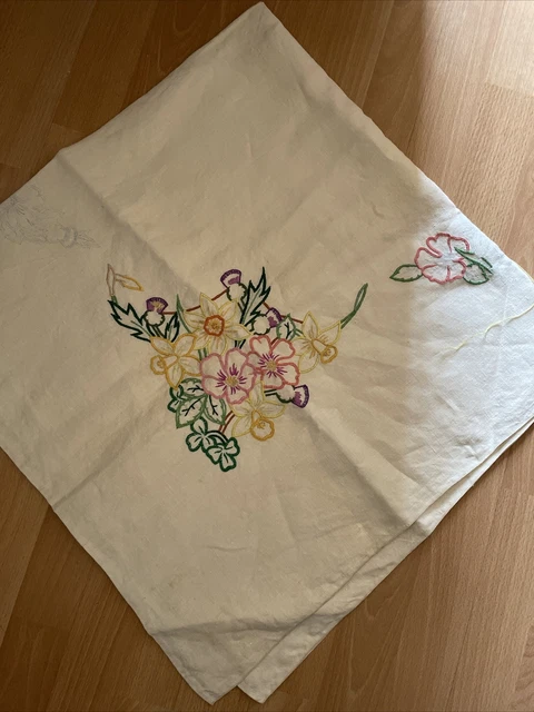 Vintage Leinen cremefarben gestempelt Tischdecke zum Sticken Blumenmuster 110 x 106 cm GESTARTET