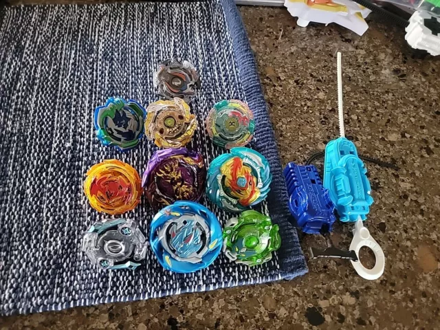 10x METAL PLASTIC BEYBLADE SPINNER TOPS W/ 2x LAUNCHER SHOOTER