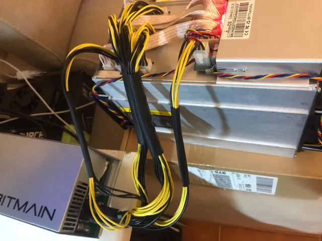 Bitmain Antminer D3 19.3GH/s - X11 Crypto MINER ASIC + PSU APW3++ 1600w 2