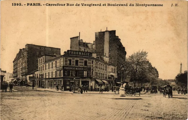 CPA PARIS 15e Carrefour Rue de Vaugirard et Bd du Montparnasse (574411)