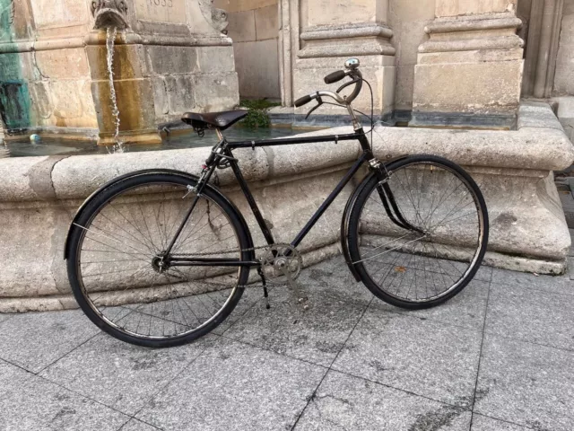 Vélo ancien Peugeot Cyrus année 30