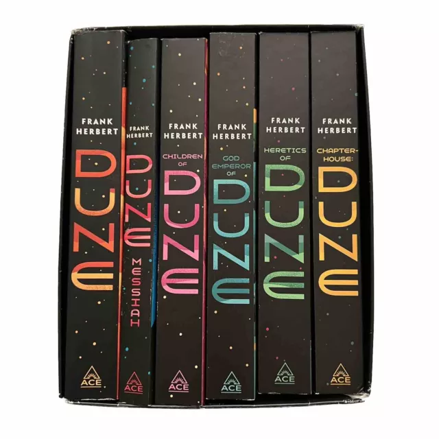 Frank Herbert's Dune Saga 6-Book Boxed Set : Dune, Dune Messiah, Children of...